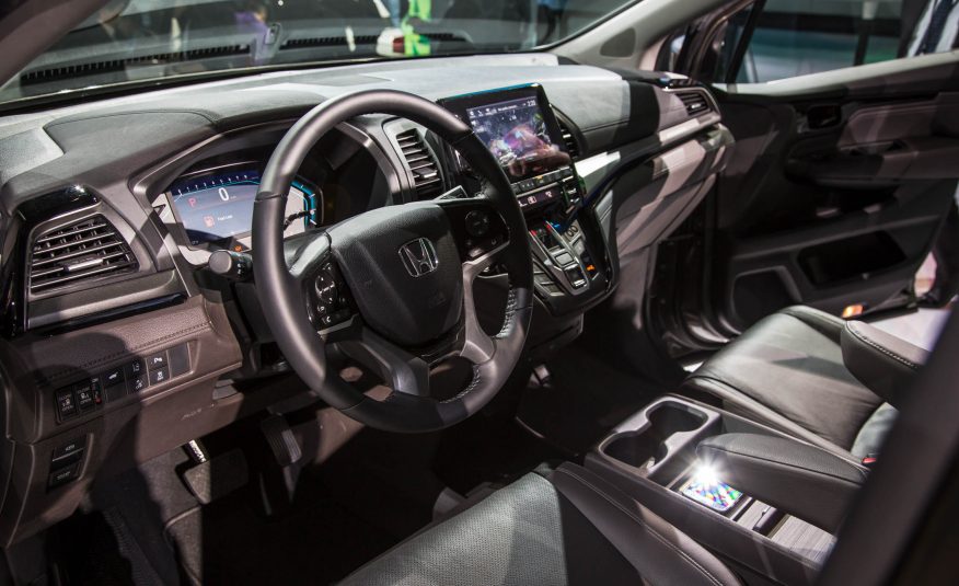 2018 Honda Odyssey interior